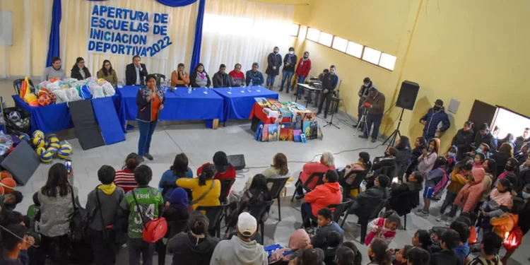 Mejoras del espacio deportivo para Niños y Adultos de Puesto Viejo