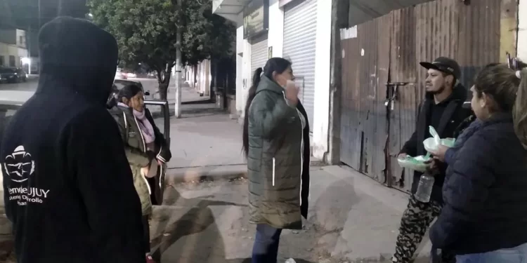 Asistencia a personas en situación de calle en distintas localidades de Jujuy