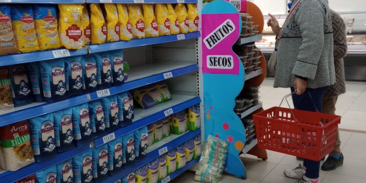 Aceleración de la inflación: para las consultoras, el índice de julio podría alcanzar el 7 por ciento