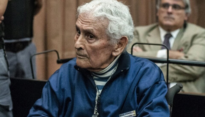 Murió el genocida Miguel Etchecolatz