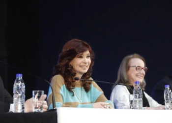 Pedido fallido de Cristina Kirchner, una pausa opositora y el salvavidas de Olivos
