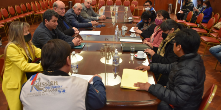 La Comisiòn de Transporte y Comunicación estudia la creación de una pista de manejo para los ciudadanos