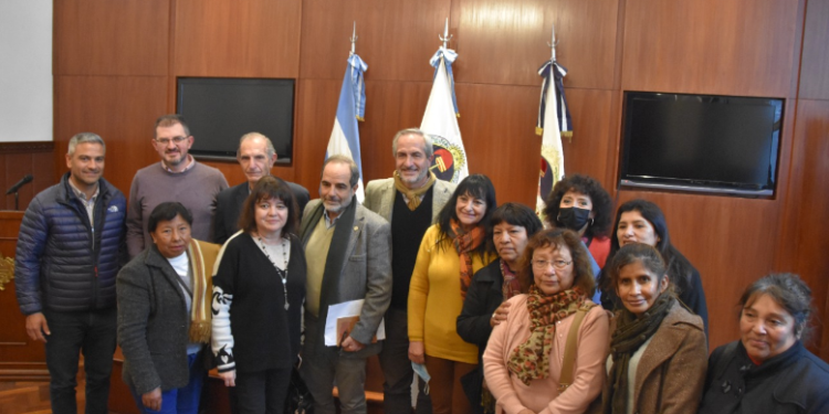 Se presentó el libro «El Queredor de los indios»