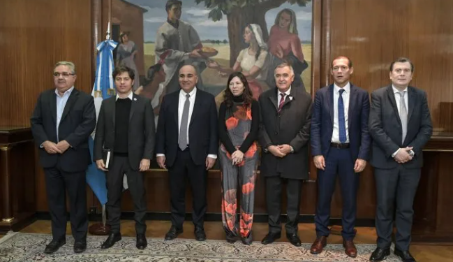 Silvina Batakis consiguió una primera foto de apoyo político con gobernadores