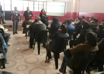 La Dirección Provincial de Rentas y la AFIP dictaron una charla para feriantes y pequeños comerciantes