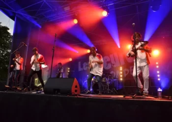 Tunay hizo vibrar al público francés en el Festival Musical «Heures Vagabondes en Valence»