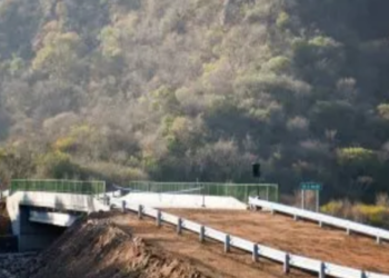 Gerardo Morales inauguró un puente en El Fuerte, en el marco del aniversario de su fundación