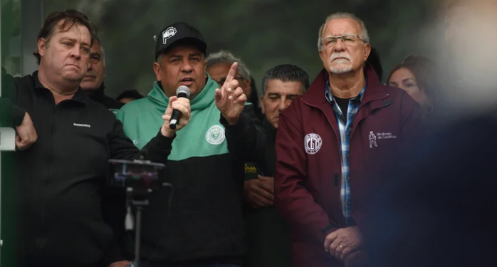En su primera marcha en tres años, la CGT expuso fisuras y contradicción en el reclamo