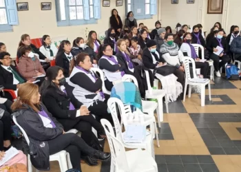 Capacitación a docentes de la CEPJA sobre violencia de genero