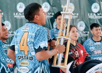 Promueven el deporte entre estudiantes del Instituto de Educación Superior N° 9 de San Pedro