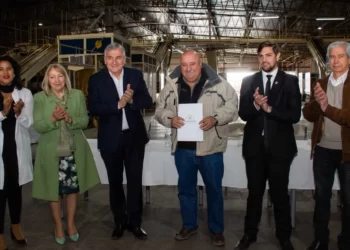 El gobierno fortalece al sector tabacalero