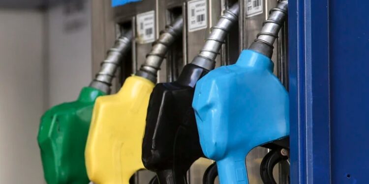 El gobierno anunció un nuevo aumento del combustible de hasta un 4%
