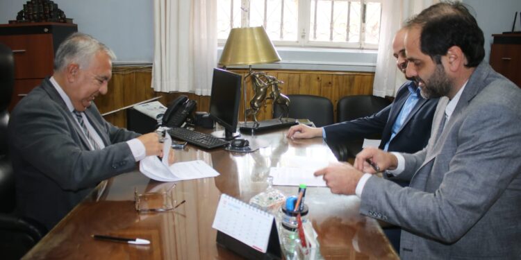 La Municipalidad de San Pedro firma convenio con Gasnor S.A.