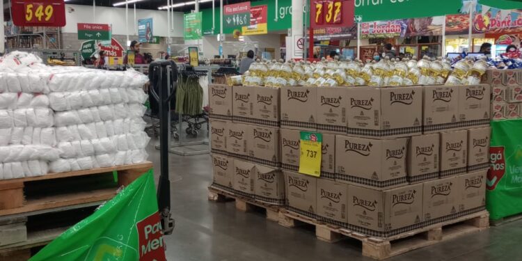 La pobreza en Argentina llegó al 36,5 % en el primer semestre del año