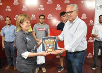 El Intendente Julio Bravo recibió a estudiantes de intercambio