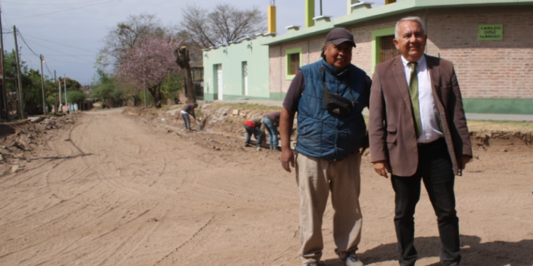 Julio Barvo: “Estamos pr finalizar dos mil metros de cordón cuneta en Barrio san Francisco”