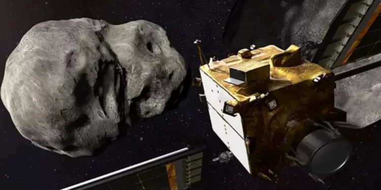 La NASA por primera vez intenta desviar el curso de un asteroide