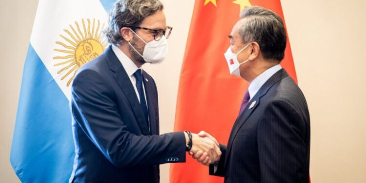 China da la bienvenida a Argentina al grupo Brics