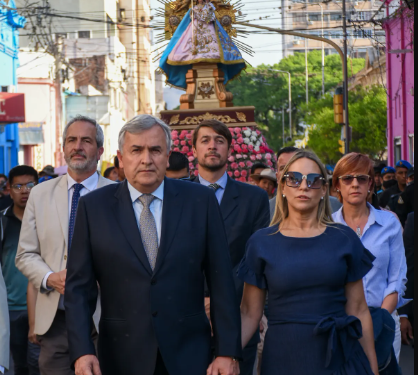 Morales acompañó las honras a la Virgen del Rosario de Río Blanco y Paypaya