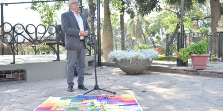 Julio Bravo insta el respeto a la diversidad cultural