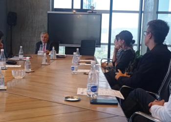 El gobernador Morales se reunió con el comité de Big Data