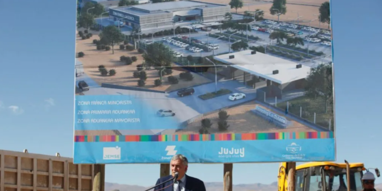 Luque: «en febrero ya vamos a poder abrir las puertas de la Zona Franca»