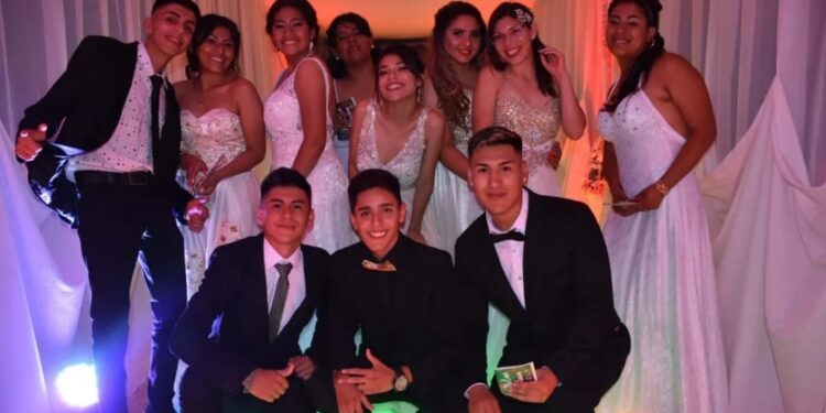 San Pedro de Jujuy se viste de gala por la Cena Blanca