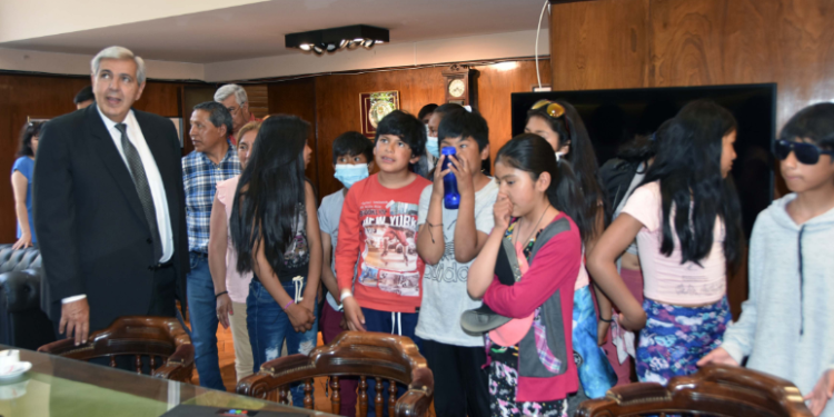 Estudiantes de Catua visitaron la Casa de todos los jujeños