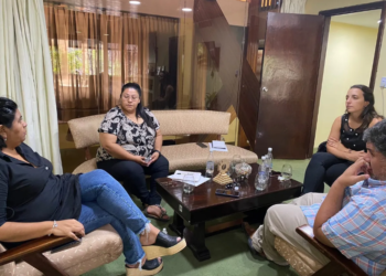 Constituyen mesa de diálogo para promover derechos de pueblos indígenas