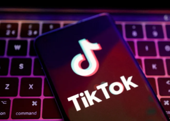 La Cámara de Representantes de Estados Unidos prohibió el uso de TikTok en sus dispositivos oficiales para prevenir el espionaje chino