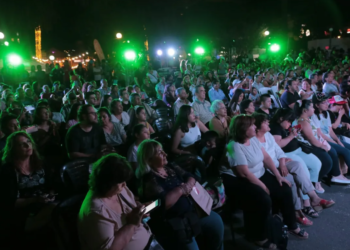 Exitoso especial «Fin de Año» en plaza España