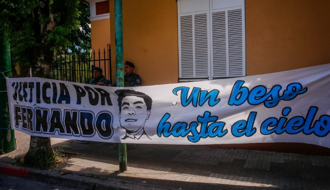 Juicio por el crimen de Báez Sosa: declara el forense que halló una «marca de zapatilla» en la cara de Fernando