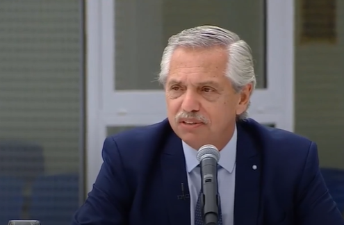 “Gracias al compañero que está tan enojado, gritando…”: la reacción de Alberto Fernández al ser increpado en medio de un acto