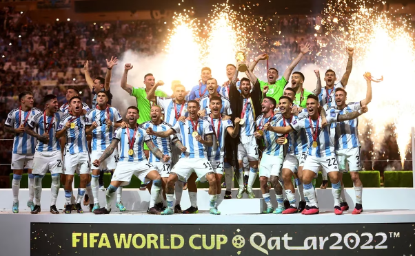 Lionel Messi, Julián Álvarez, Dibu Martínez y Lionel Scaloni fueron nominados al premio The Best