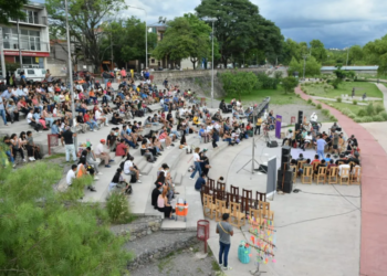 Gran convocatoria en el primer encuentro estudiantil de Freestyle