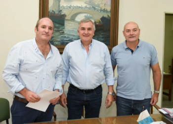 Morales promueve el desarrollo turístico y el cannabis medicinal