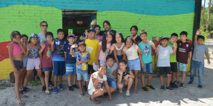 Julio Bravo recibió a niños y niñas de la localidad de Santa clara en el Camping Jaque