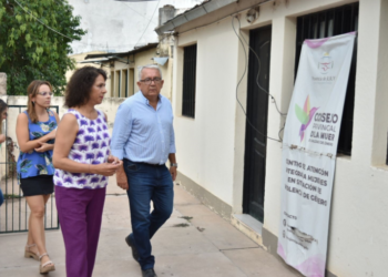 Julio Bravo recorrió el Centro de Atención a Víctimas de Violencia de Género