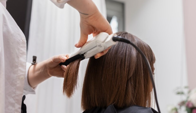 La Anmat prohibió 3 marcas de productos para alisar el pelo que se vendían por internet