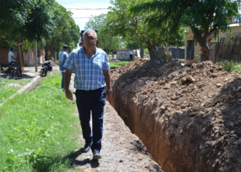 En marcha la instalación de la red de cloaca en el sector José Gabriel