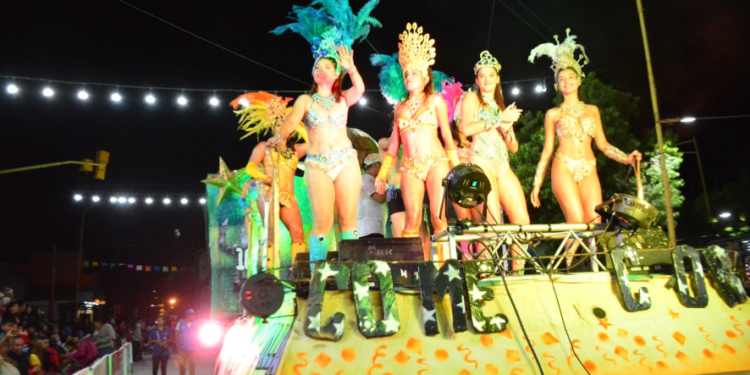 Récord de espectadores en los corsos sampedreños