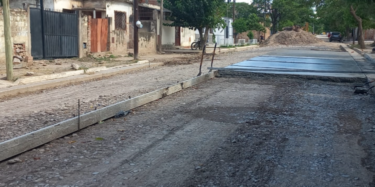 San Pedro dio inicio a la segunda etapa de pavimentación de la calle Martín Fierro