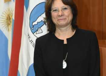 La canasta básica subió 8,3% en febrero y una familia tipo necesitó más de $177.000 para no ser pobre