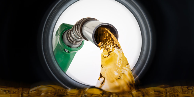 Antes del 15 de marzo se espera un aumento del 3,8 por ciento en combustibles