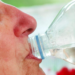 Hábitos saludables: “La hidratación debe ser con agua segura y al menos con 8 vasos al día”