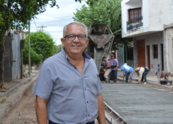 Avanza la pavimentación en calle Los Jazmines