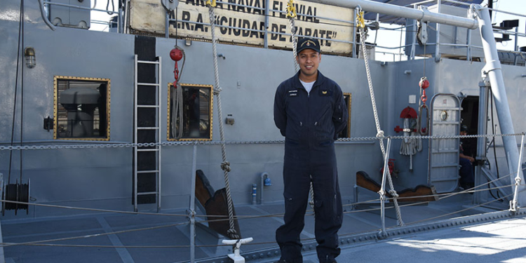 «Cada día estoy más convencido con la decisión que tomé al ingresar a la Armada»