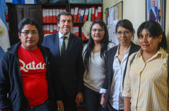 Sadir entregó fondos para obras de mejoras en el polideportivo de Olaroz Chico