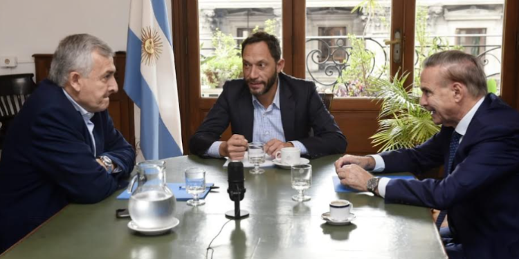 Los presidentes de los partidos que conforman Juntos por el Cambio mantuvieron un encuentro este martes 25 de abril en la Ciudad de Buenos Aires 