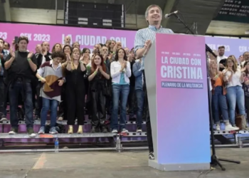 Salarios, jubilaciones y críticas al FMI: cómo es el programa de gobierno en el que trabaja el kirchnerismo